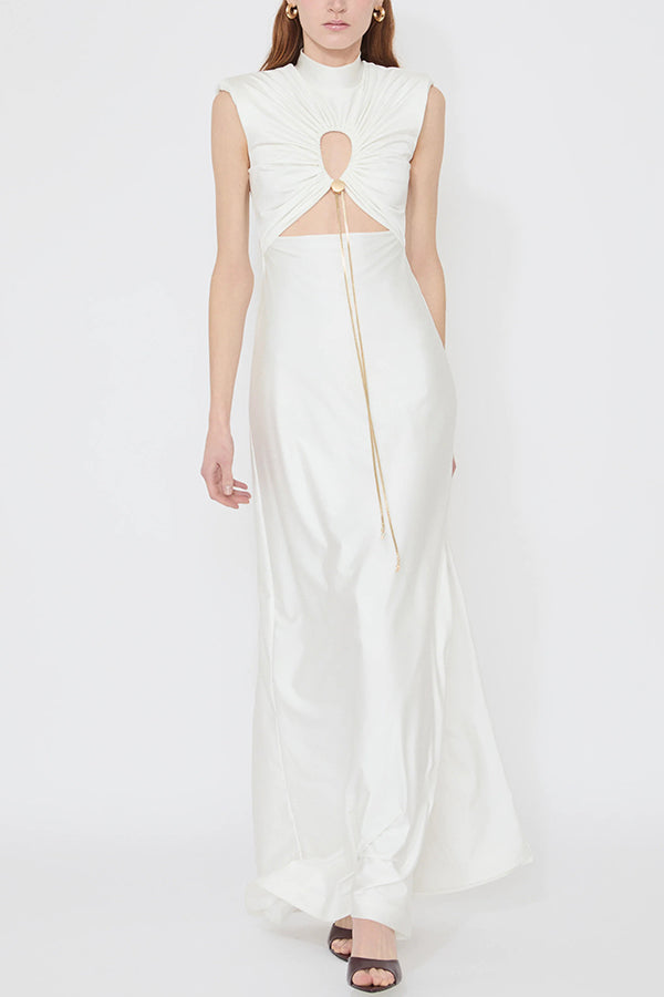 Elegantes hohles Maxikleid mit hohem Ausschnitt und elastischer, geraffter Büste – perfekt für einen stilvollen Look