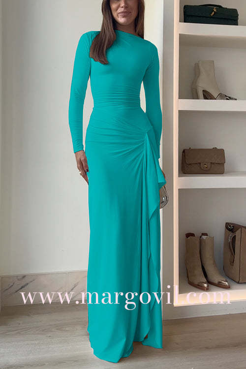 Langärmeliges Maxikleid mit drapiertem Schlitz