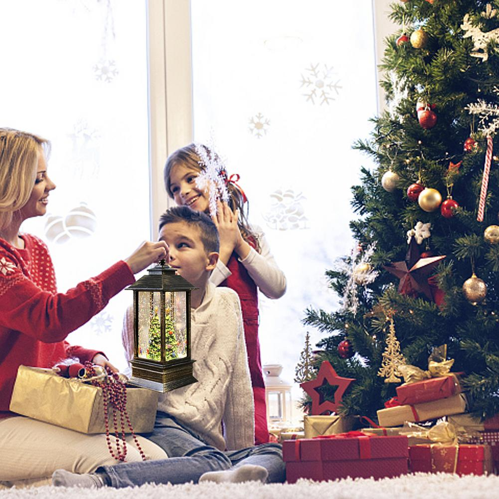 Leuchtende Weihnachtslaterne mit Drehfunktion – Festlicher Vorweihnachtsverkauf