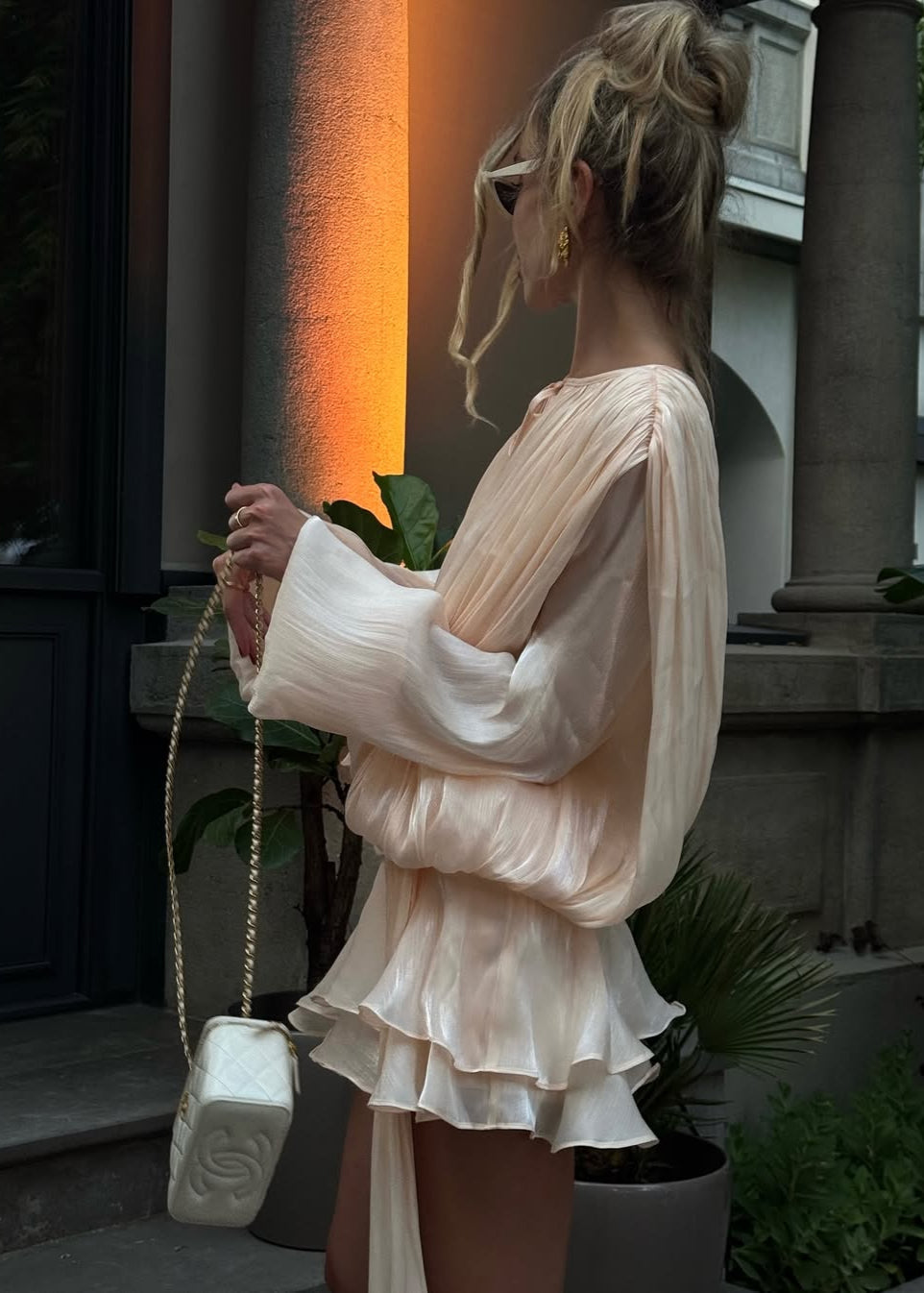 Elegantes Estelle Kleid in edlem Champagner-Farbton