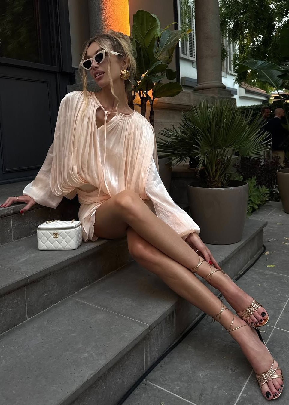 Elegantes Estelle Kleid in edlem Champagner-Farbton