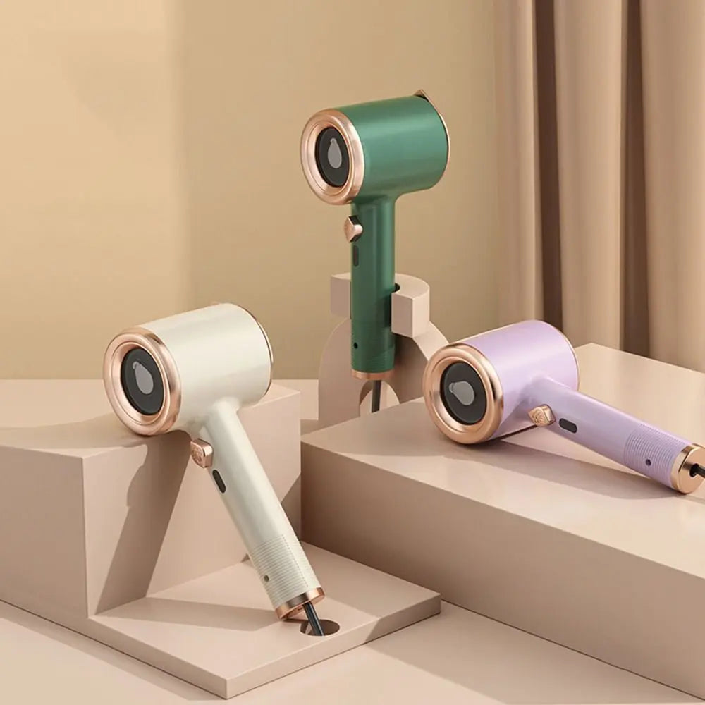 QuickSteam™ | Faltenfreie Kleidung im Handumdrehen überprüfen!