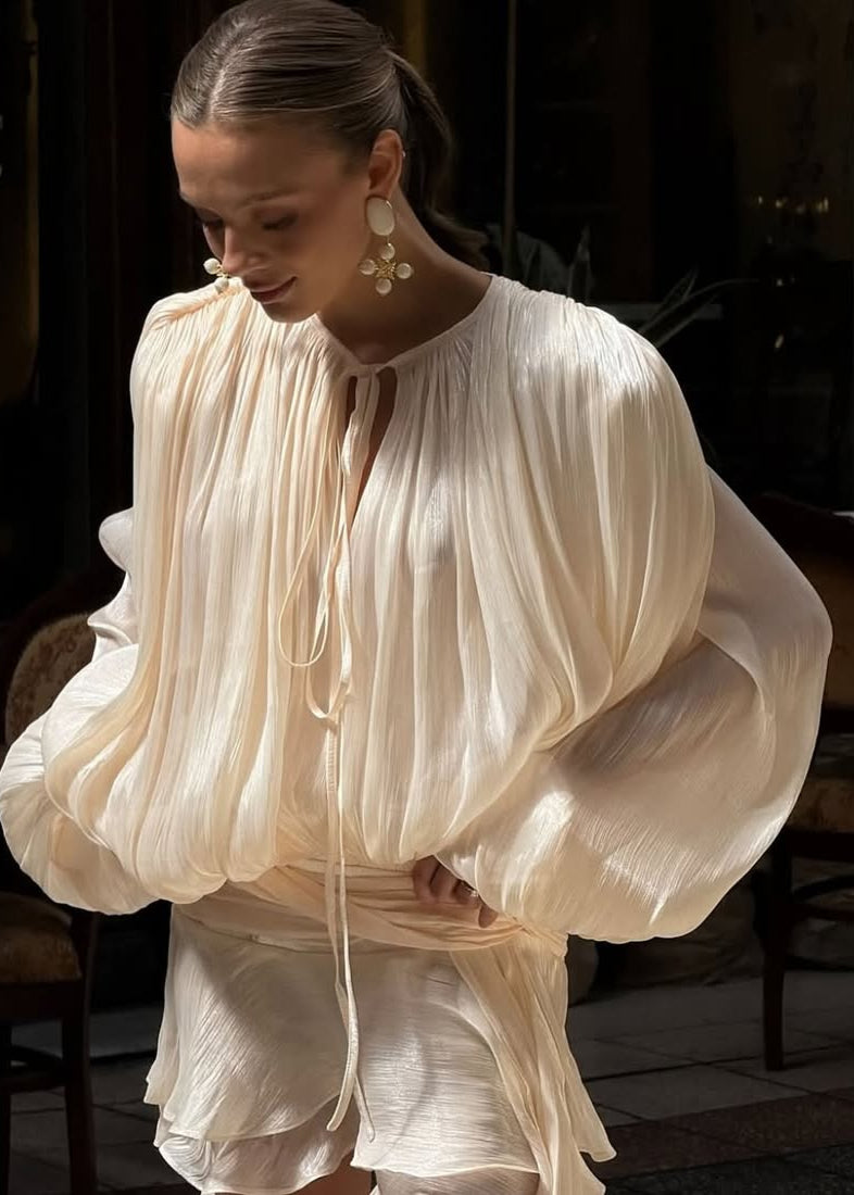 Elegantes Estelle Kleid in edlem Champagner-Farbton